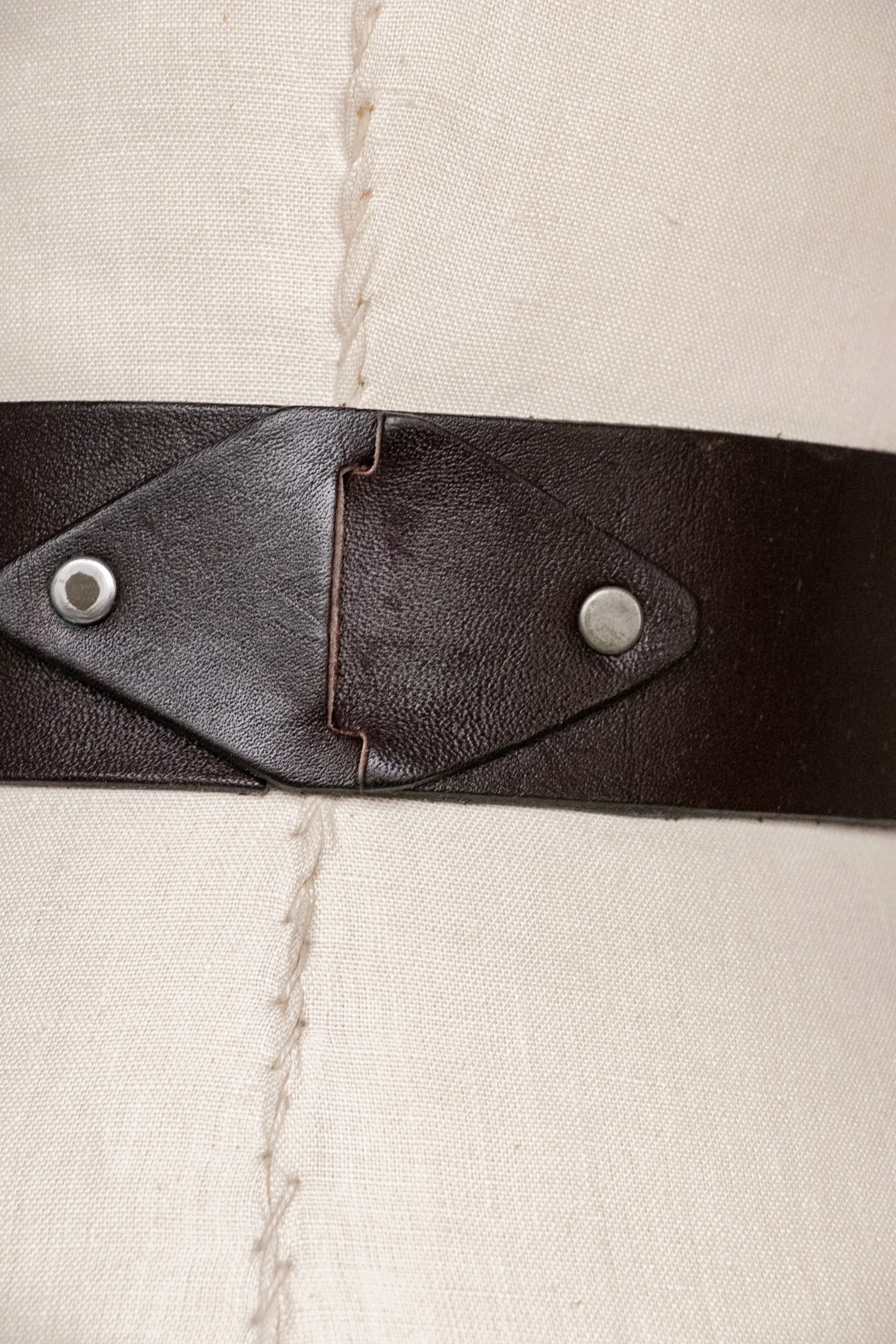 1970s Leather Belt Brown High Waist Cinch M / L