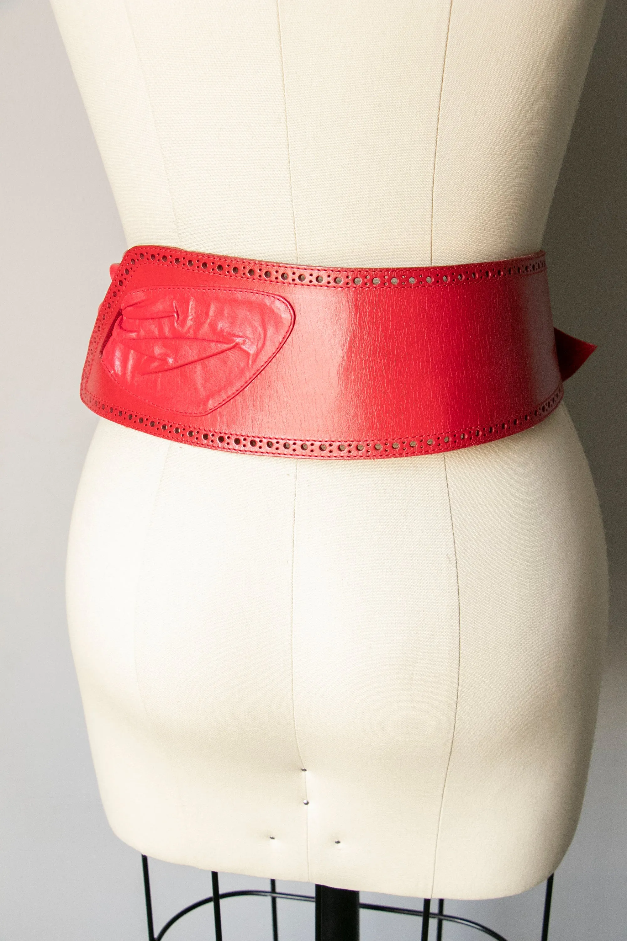 1980s Belt Thick Leather Wide Cinch Waist S/M