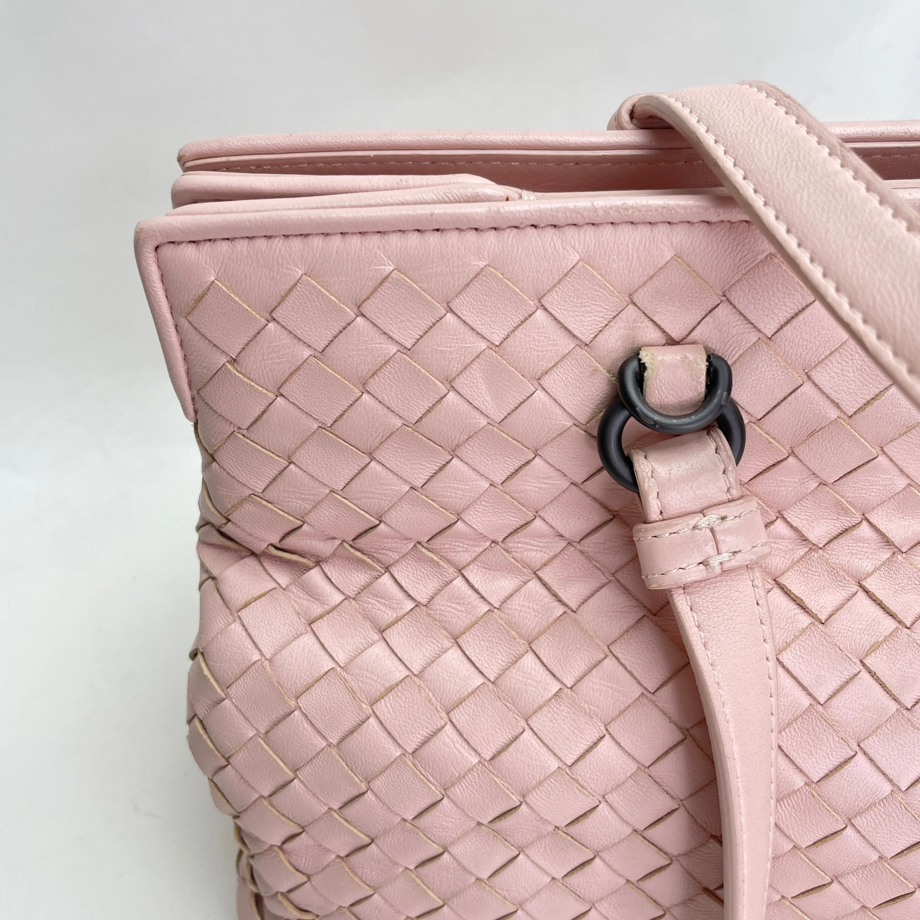 Accordion Pink Top Handle Bag in Intrecciato Leather, Gunmetal hardware