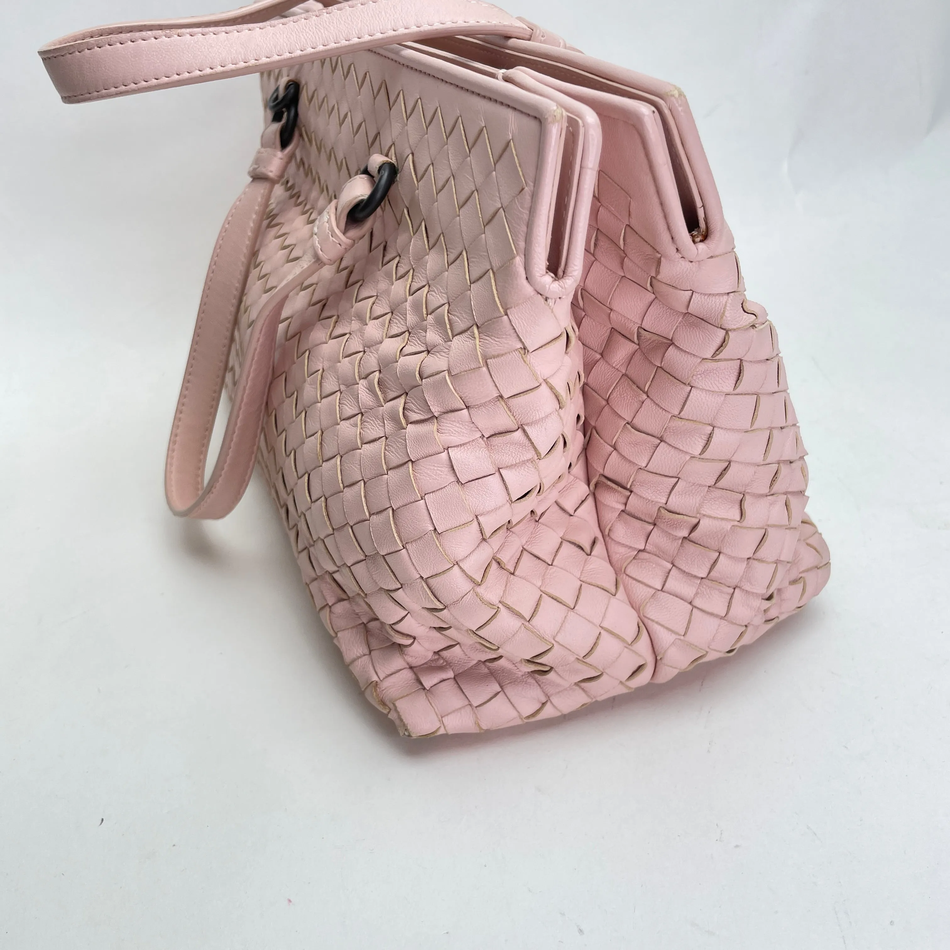 Accordion Pink Top Handle Bag in Intrecciato Leather, Gunmetal hardware