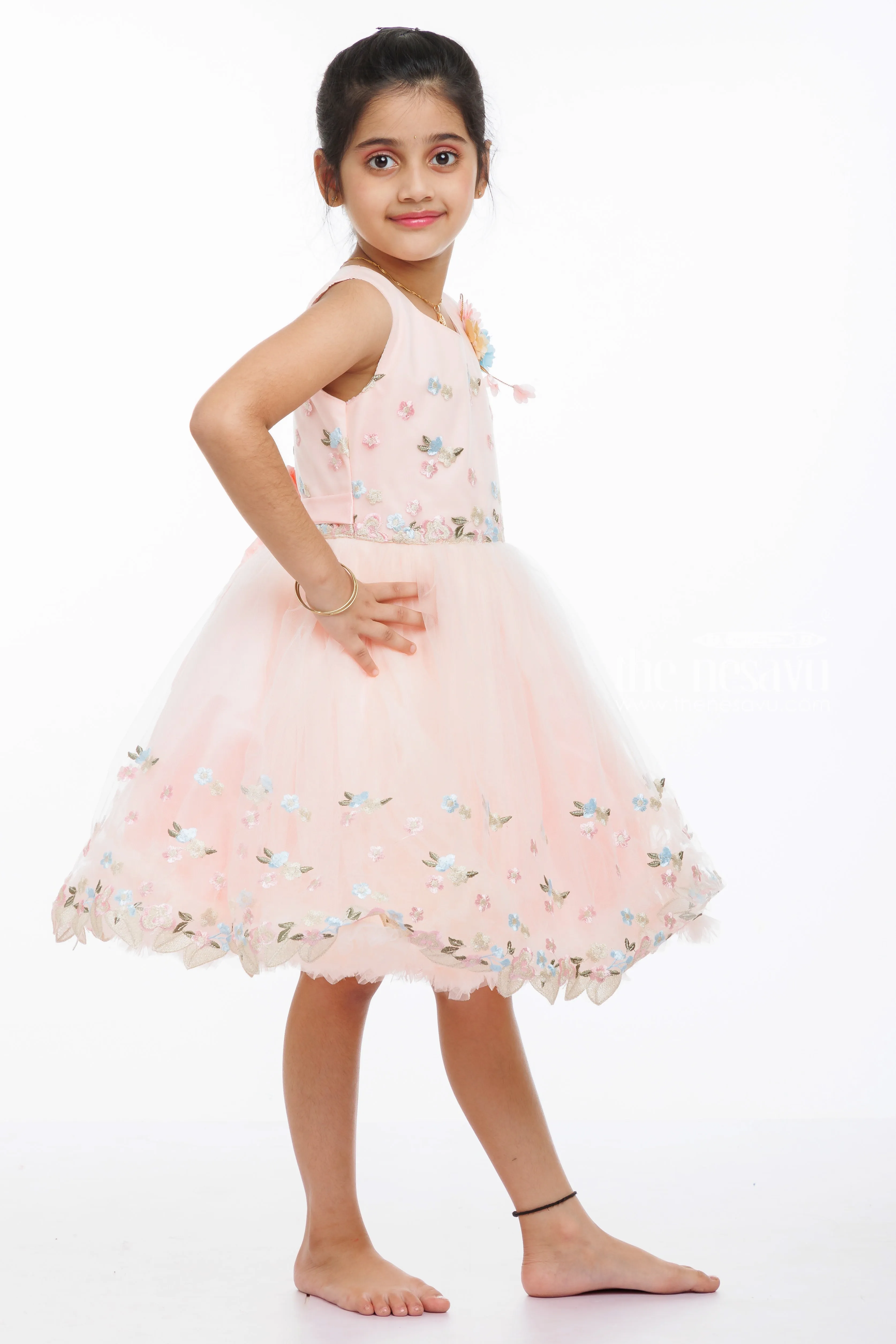 Blooming Elegance Velvet-Trimmed Tutu Frock: A Dazzling Affair for Girls