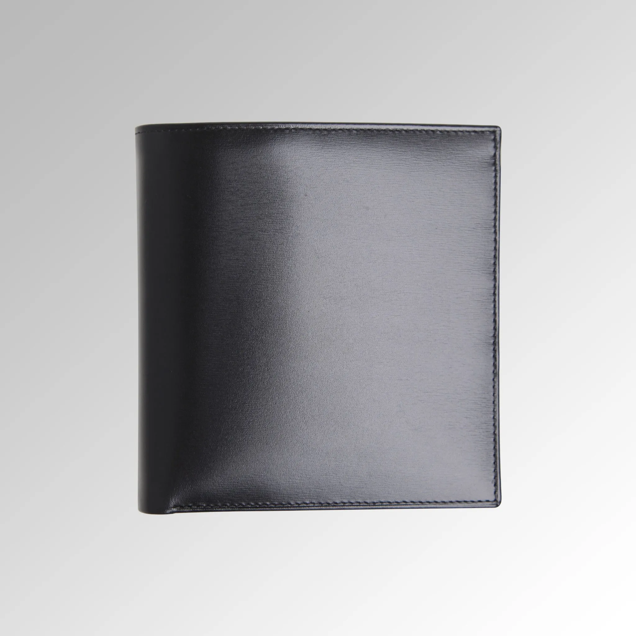 INTERNATIONAL HIP WALLET